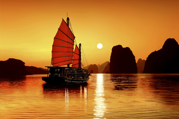 Halong Bay, Vietnam - Mixtourist